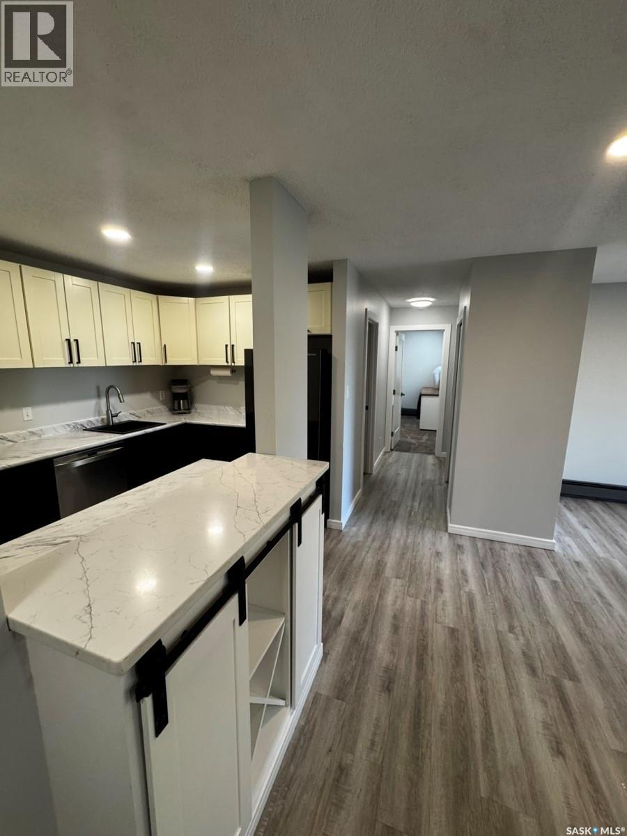 303 365 Kingsmere BOULEVARD, Saskatoon — photo 2