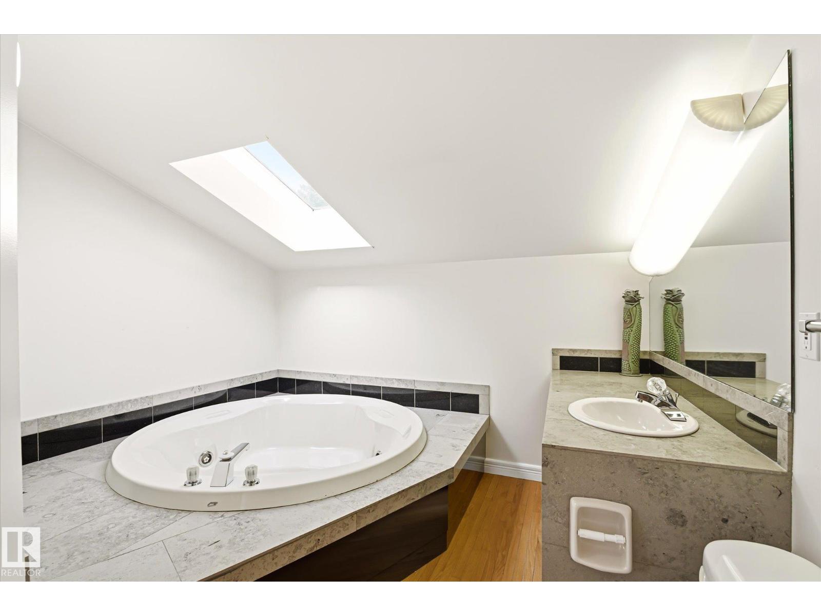 241 GREENOCH CR NW - 29