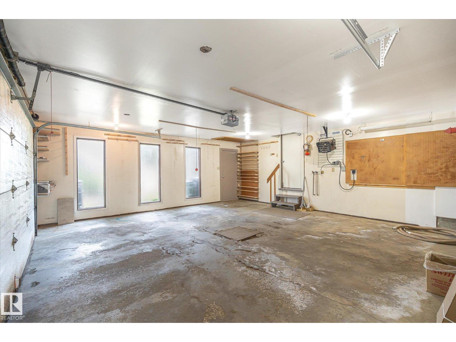 241 GREENOCH CR NW - Image 50