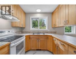 2731 Okanagan Avenue Ne, Salmon Arm, BC V1E2T1 Photo 18