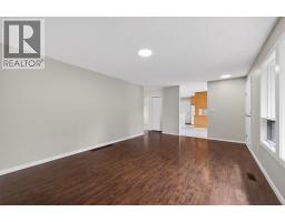 4pc Bathroom - 2731 Okanagan Avenue Ne, Salmon Arm, BC V1E2T1 Photo 9