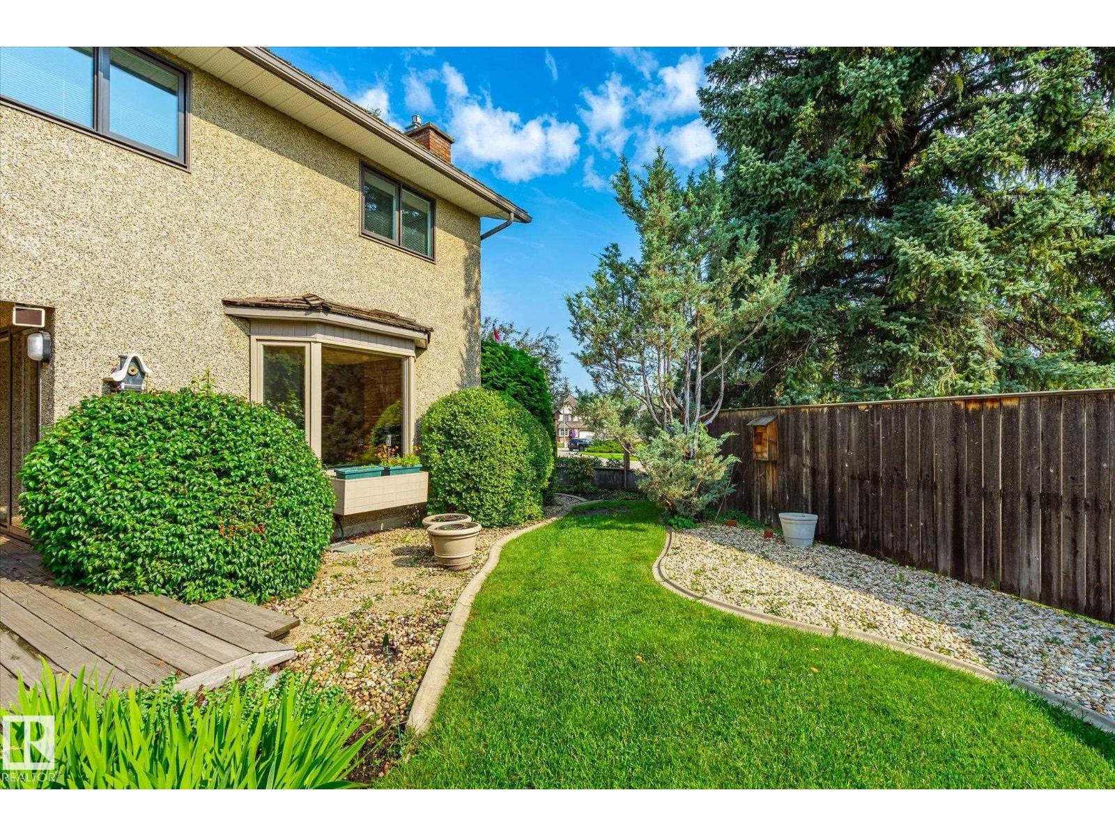 241 GREENOCH CR NW - 56
