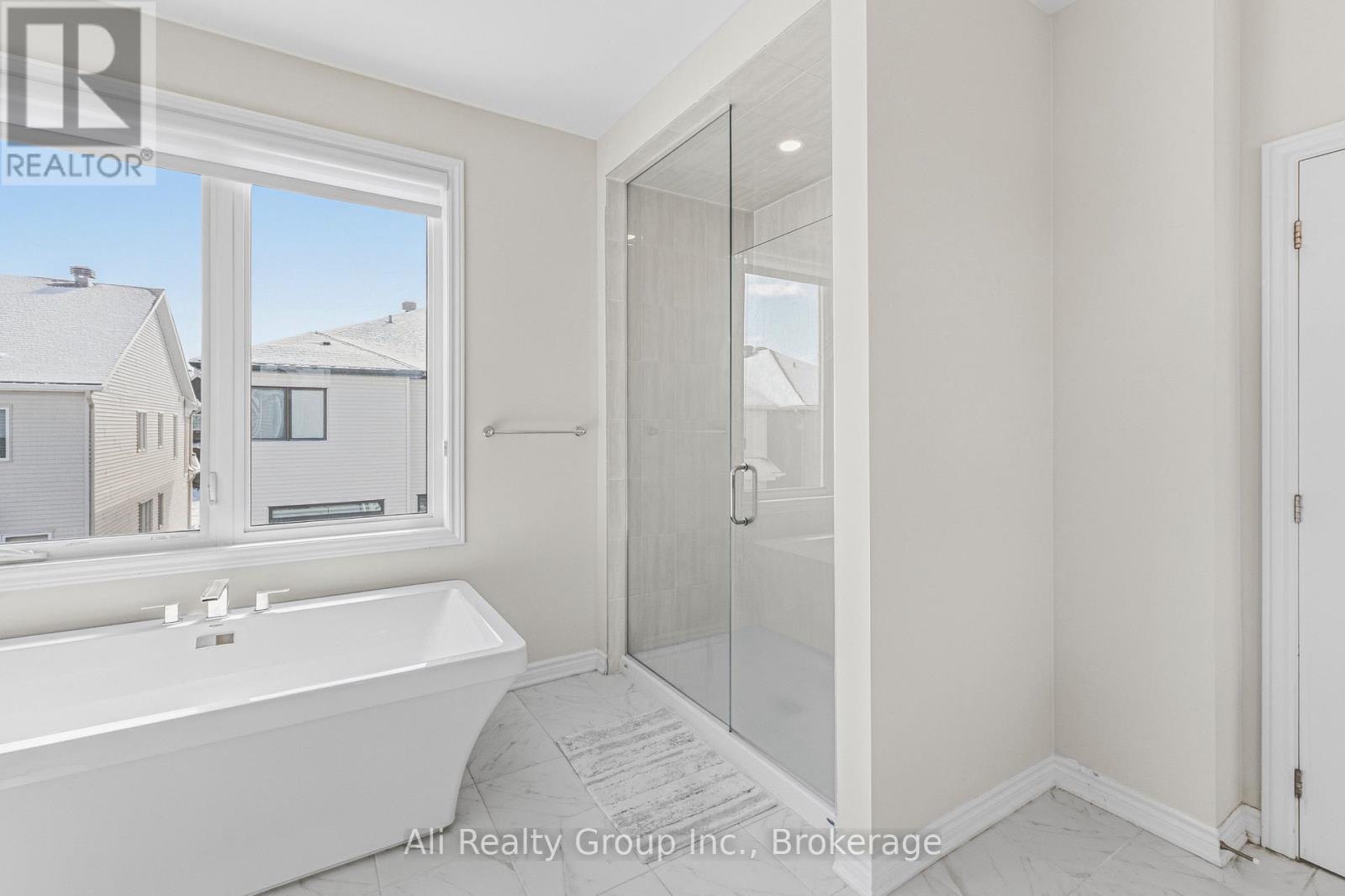 4 Bed, 4 Bath House for Sale in Ottawa – 38 MUDMINNOW CRESCENT, Ottawa – MLS# X13648090 - Image 20