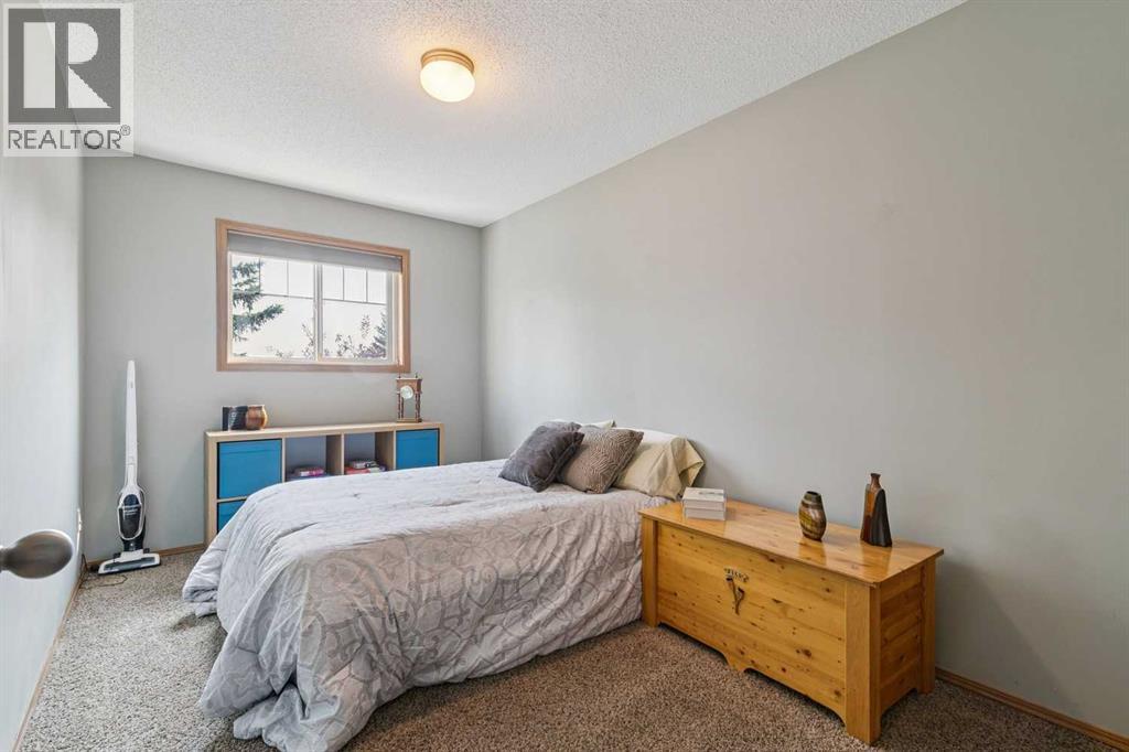 148 Everstone Drive SW - 18