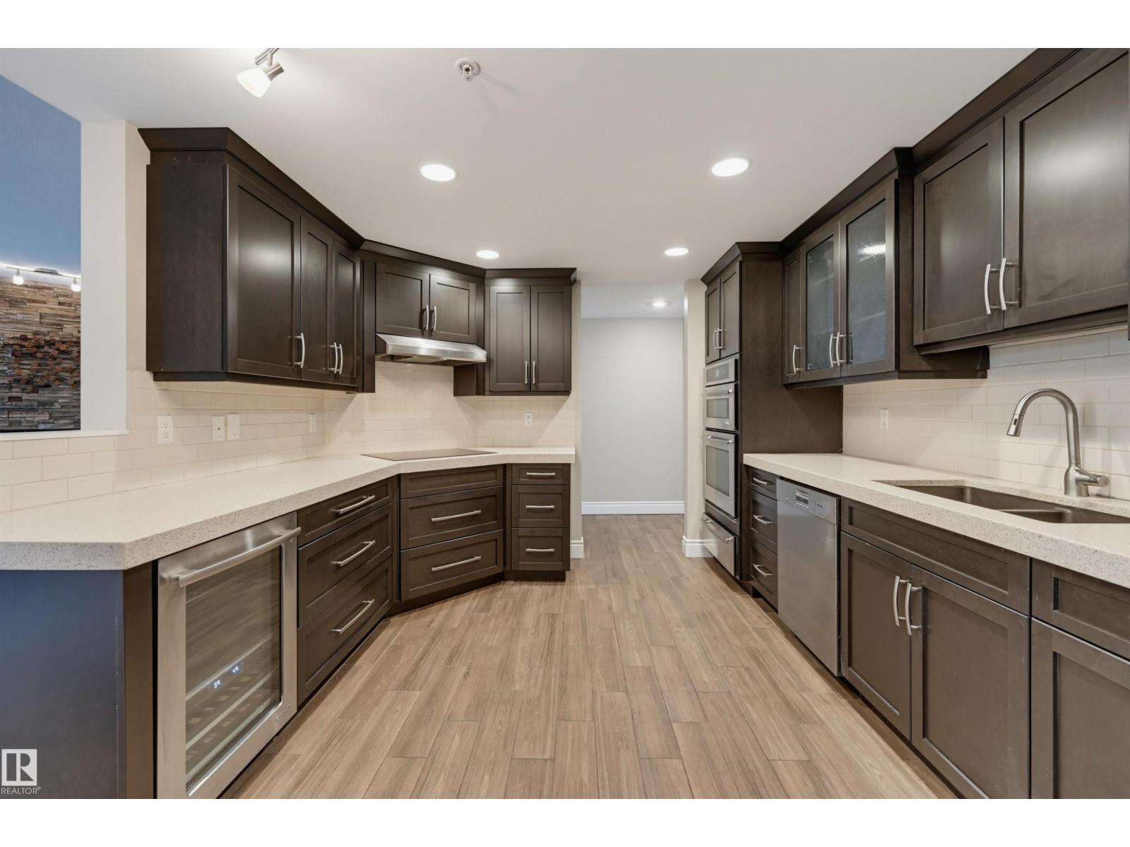 #108 11650 79 AV NW - 11