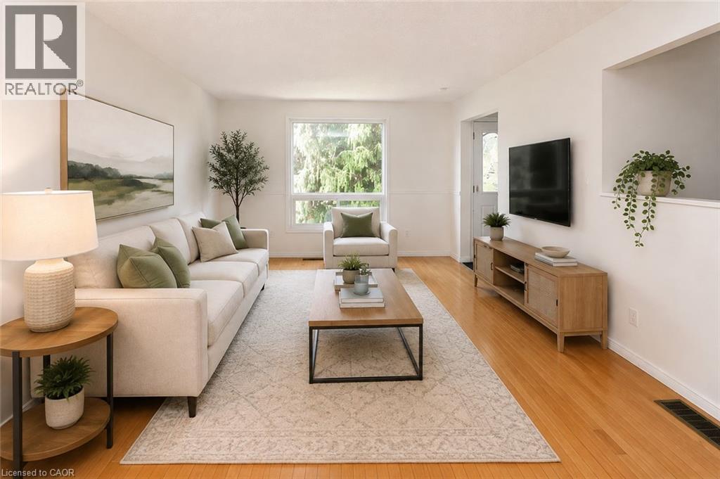 82 ELMWOOD Avenue — photo 3
