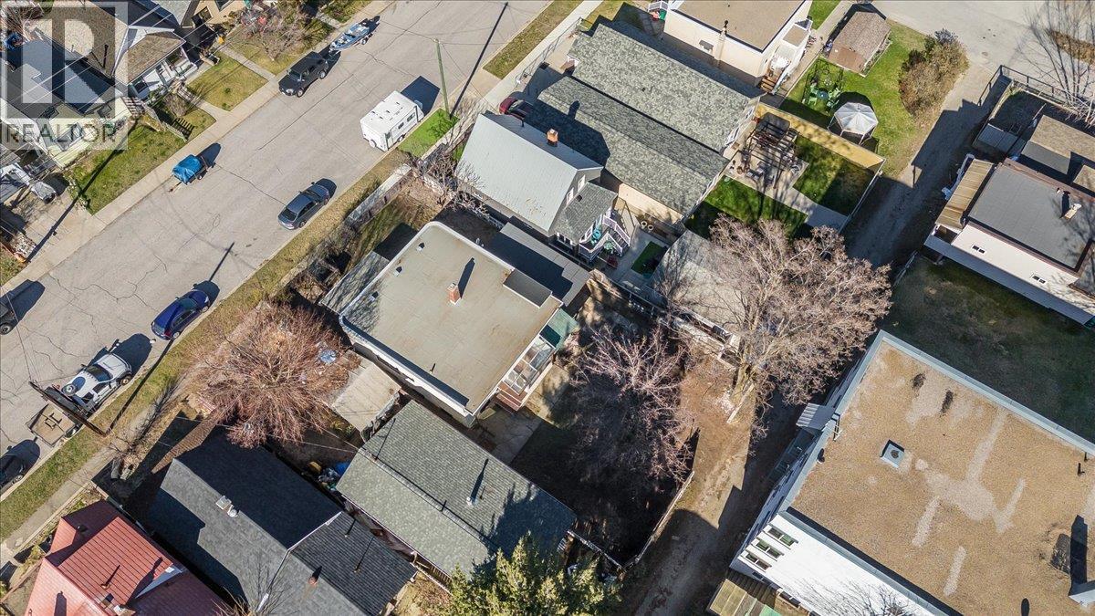 2172 Second Avenue - Image 34