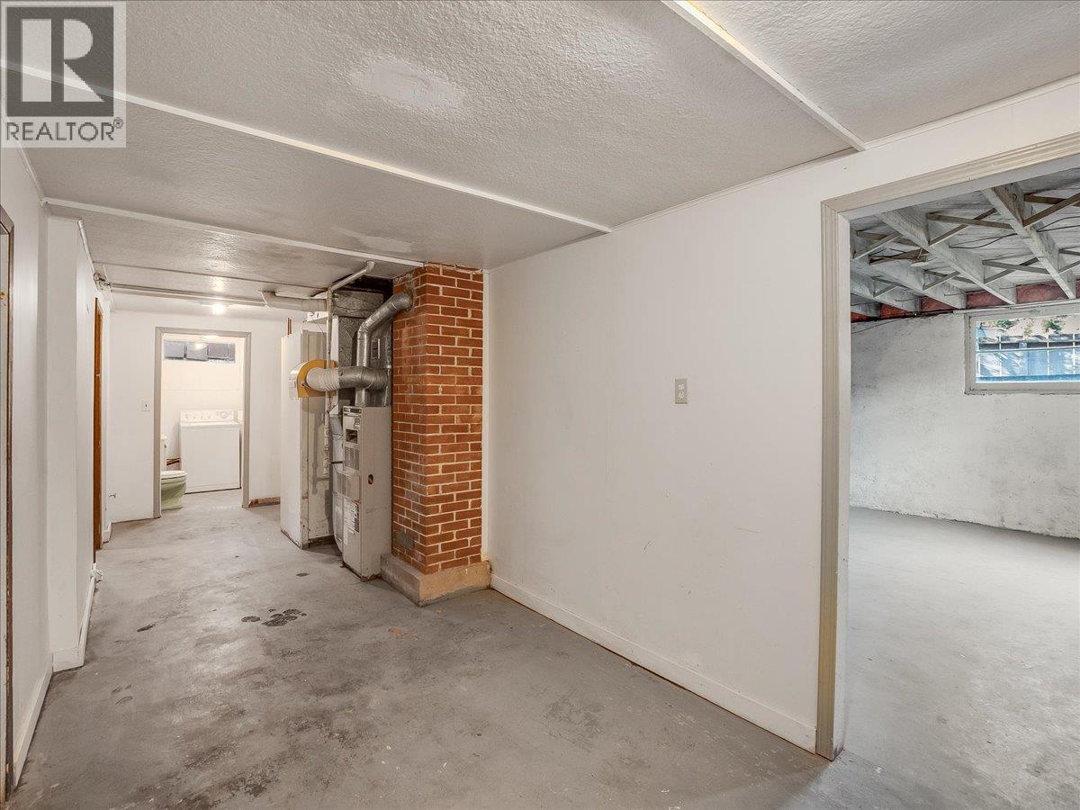 2172 Second Avenue - Image 24