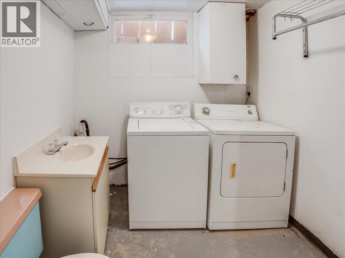 2172 Second Avenue - Image 25