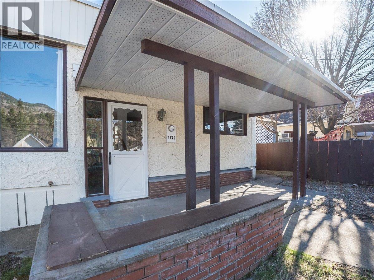 2172 Second Avenue - 35