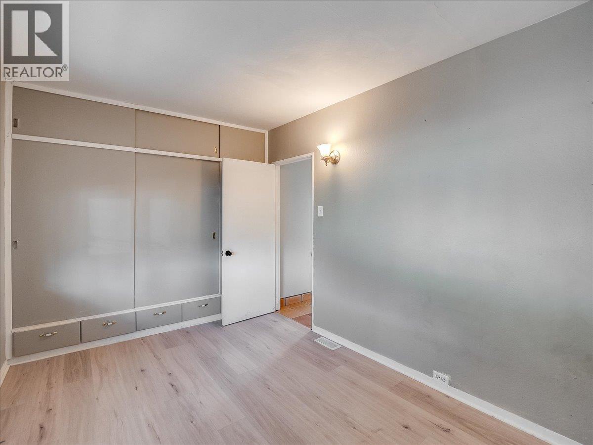 2172 Second Avenue - Image 19