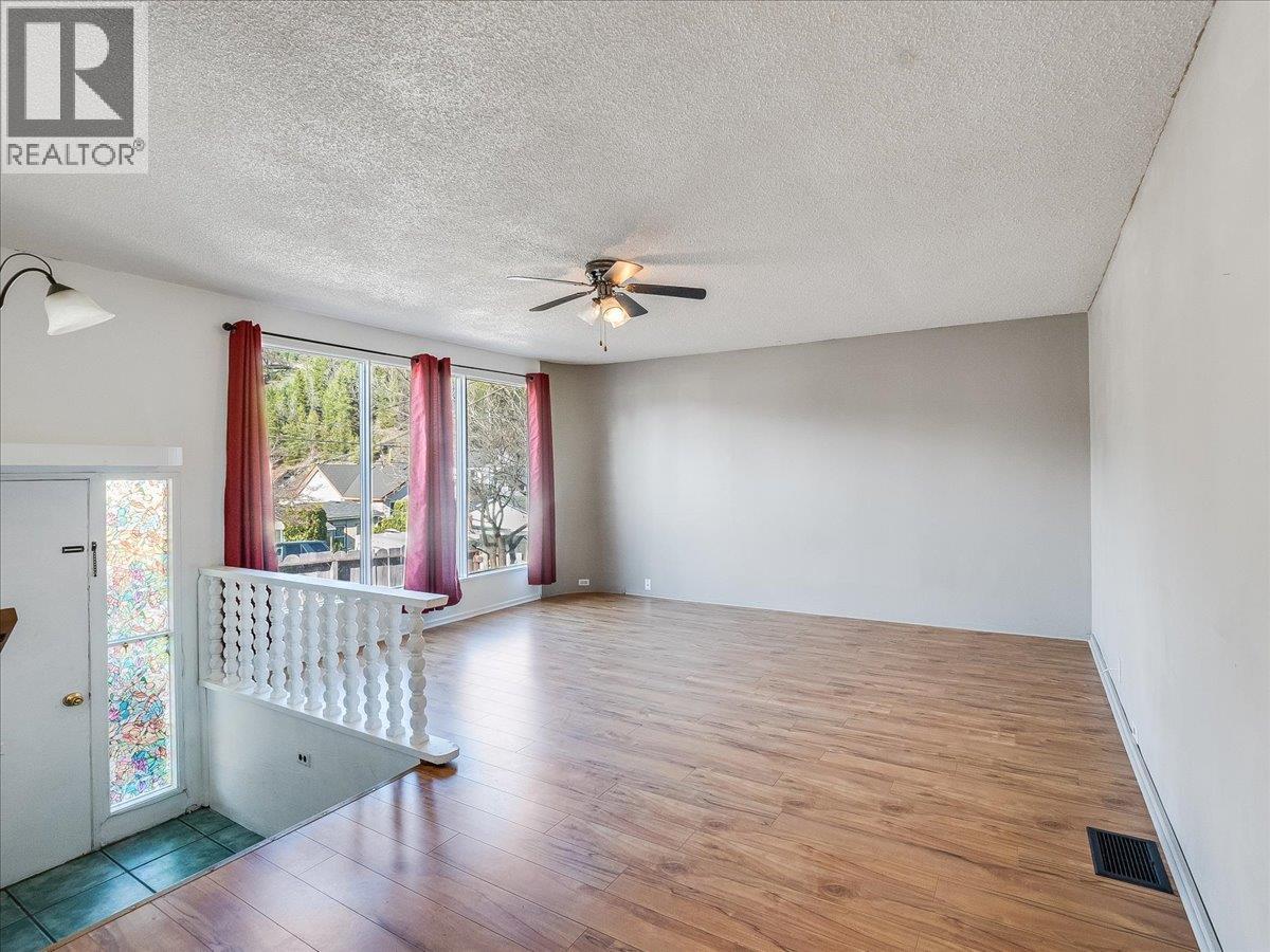 2172 Second Avenue - Image 10