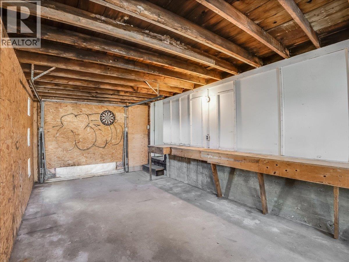2172 Second Avenue - Image 32