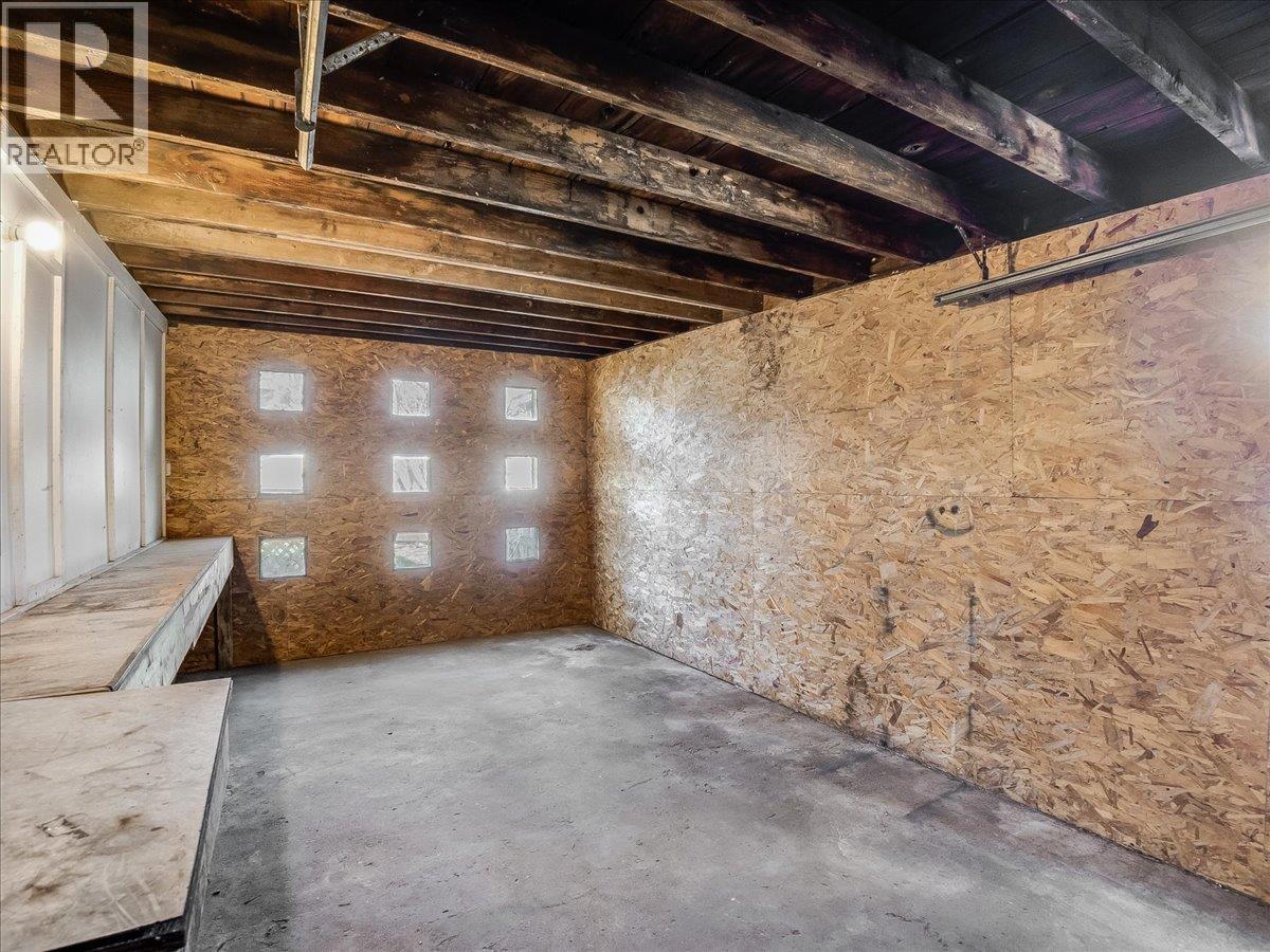 2172 Second Avenue - Image 31