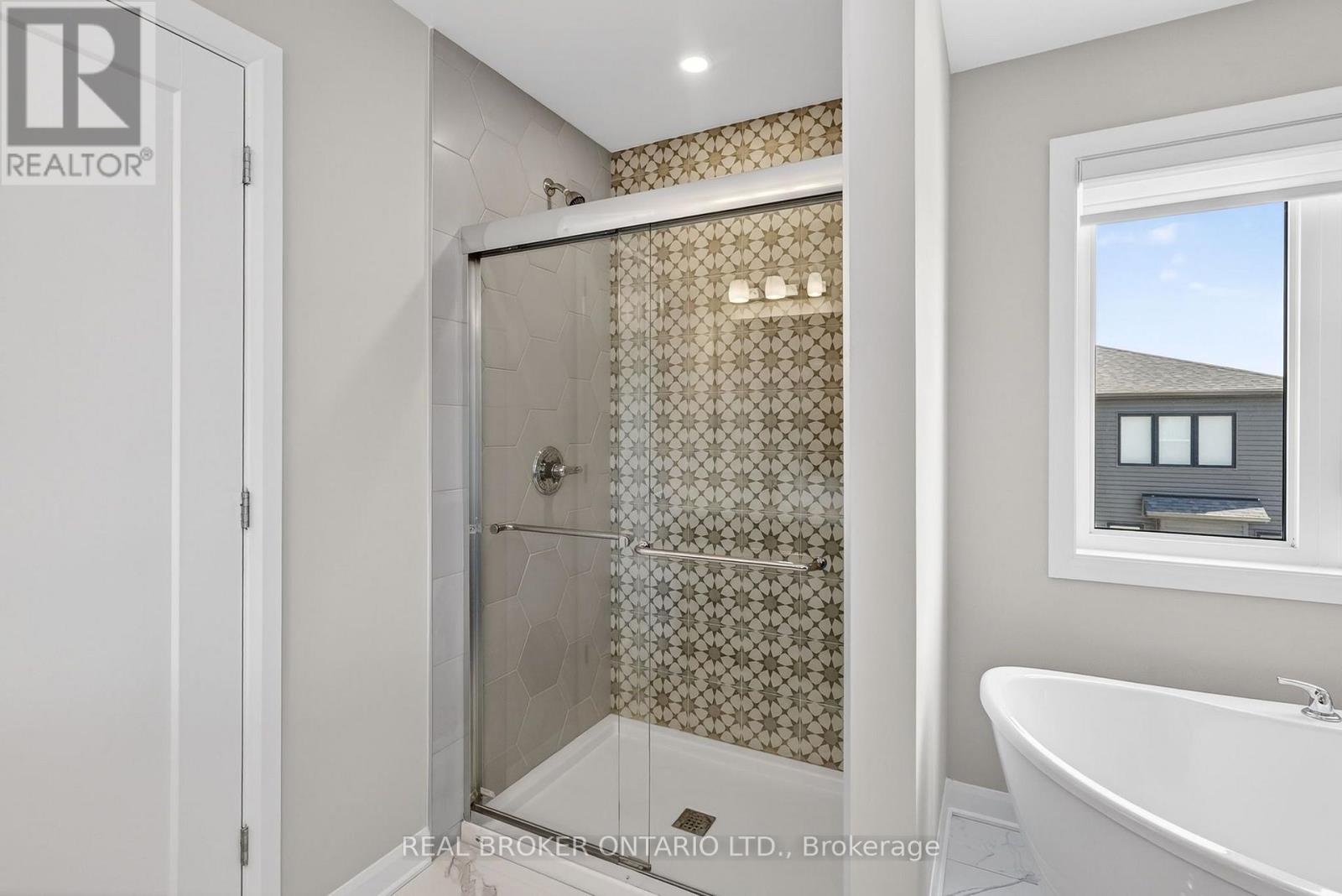 4 Bed, 3 Bath House for Sale in Ottawa – 548 ANCHOR CIRCLE, Ottawa – MLS# X13648116 - Image 24