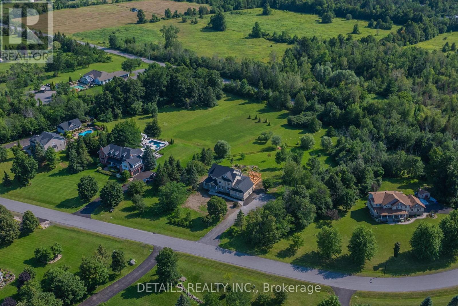 28 RIDINGVIEW CRESCENT - 4