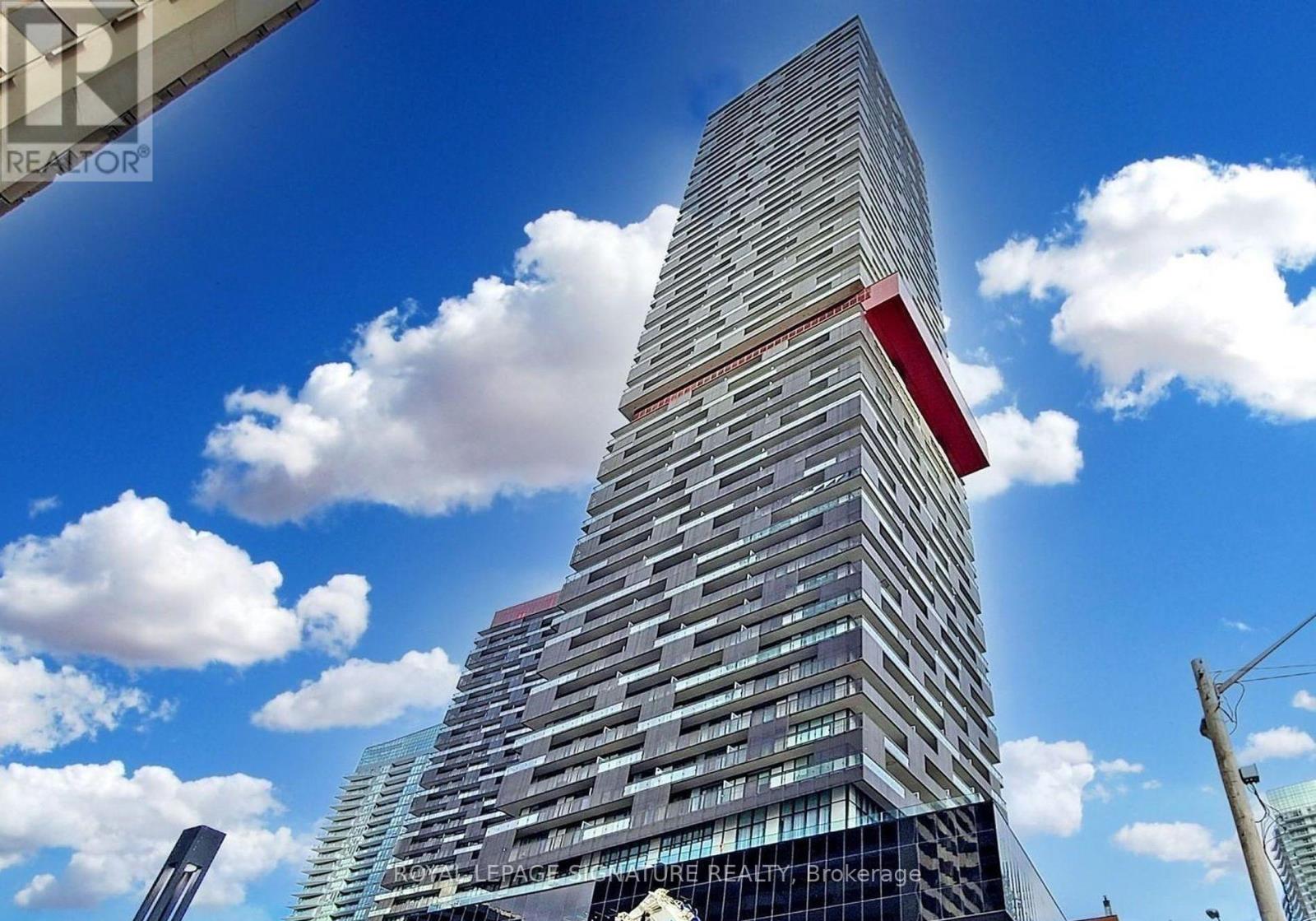 Photo of 8 Eglinton Avenue