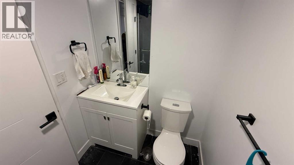 275 7 Street SE - Image 11