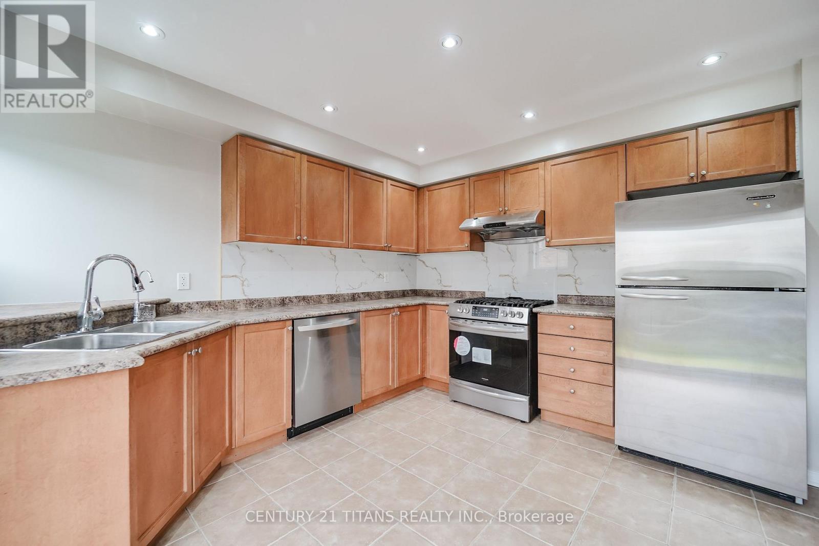 94 GREENHALF DRIVE - 18