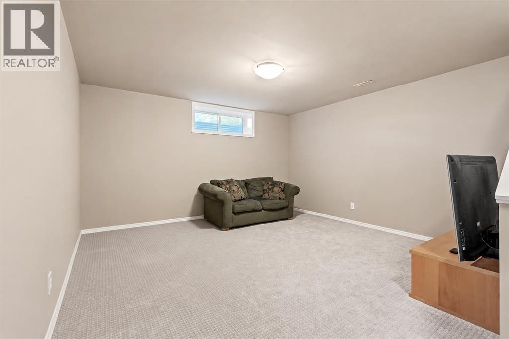 52 Copperfield Close SE - Image 26