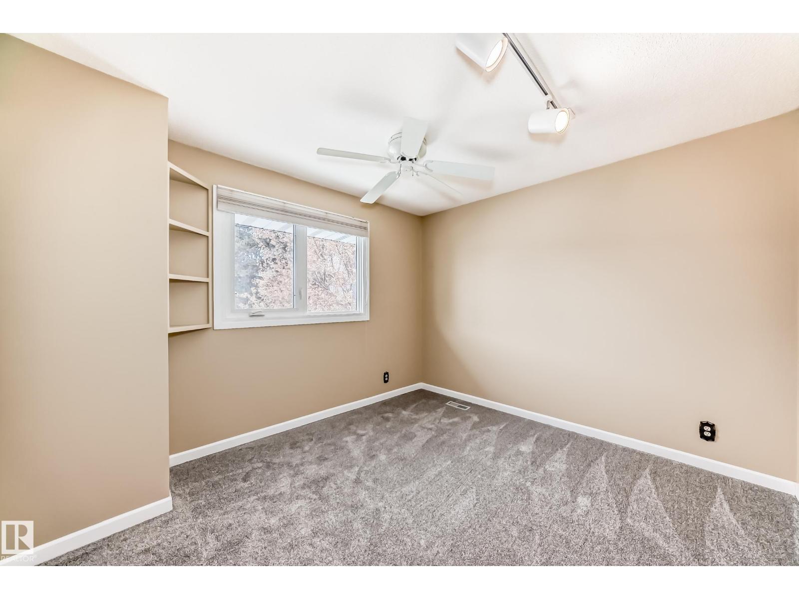 38 Lancaster CR - Image 25