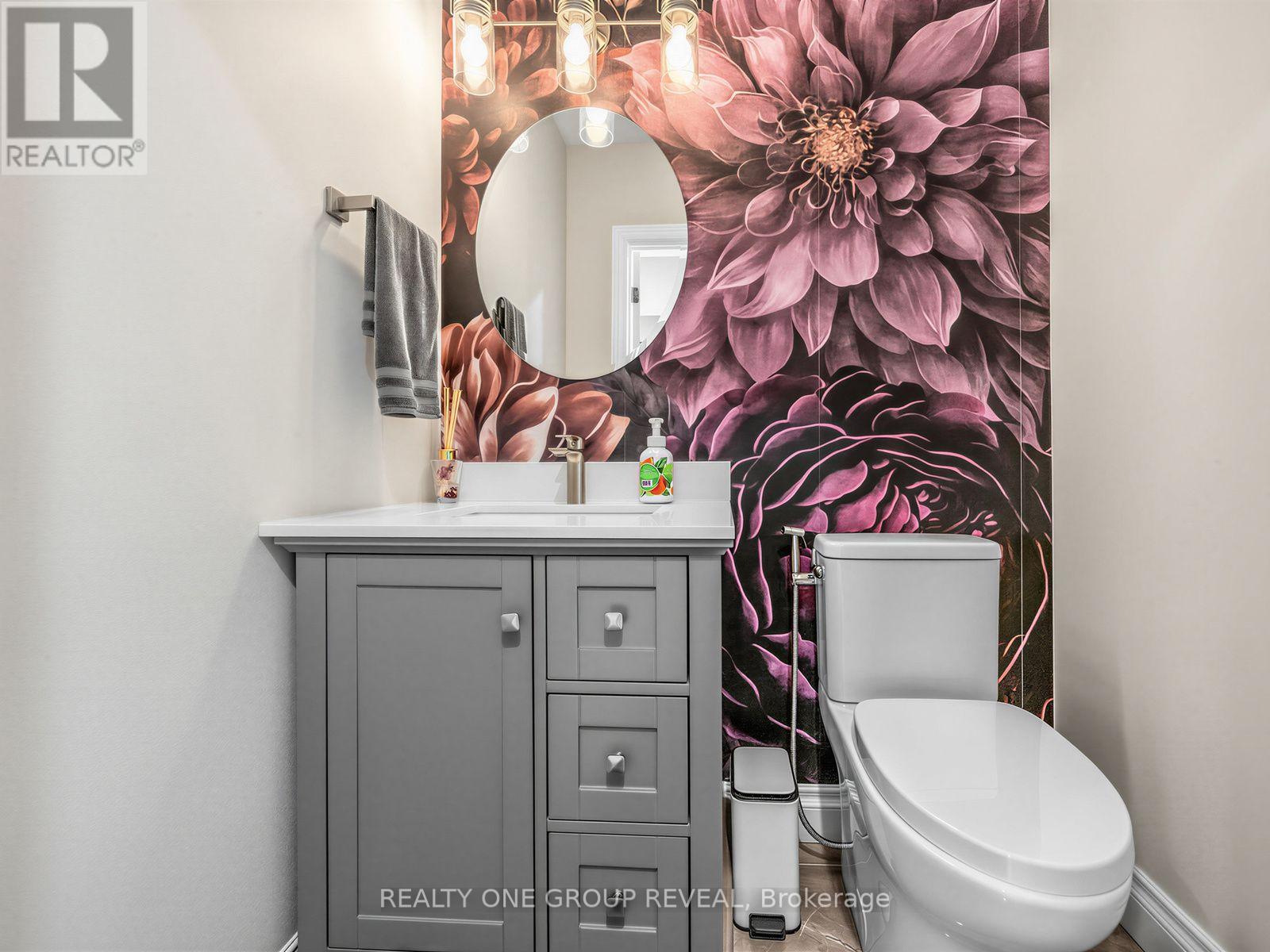 6122 COXSWAIN CRESCENT - 7
