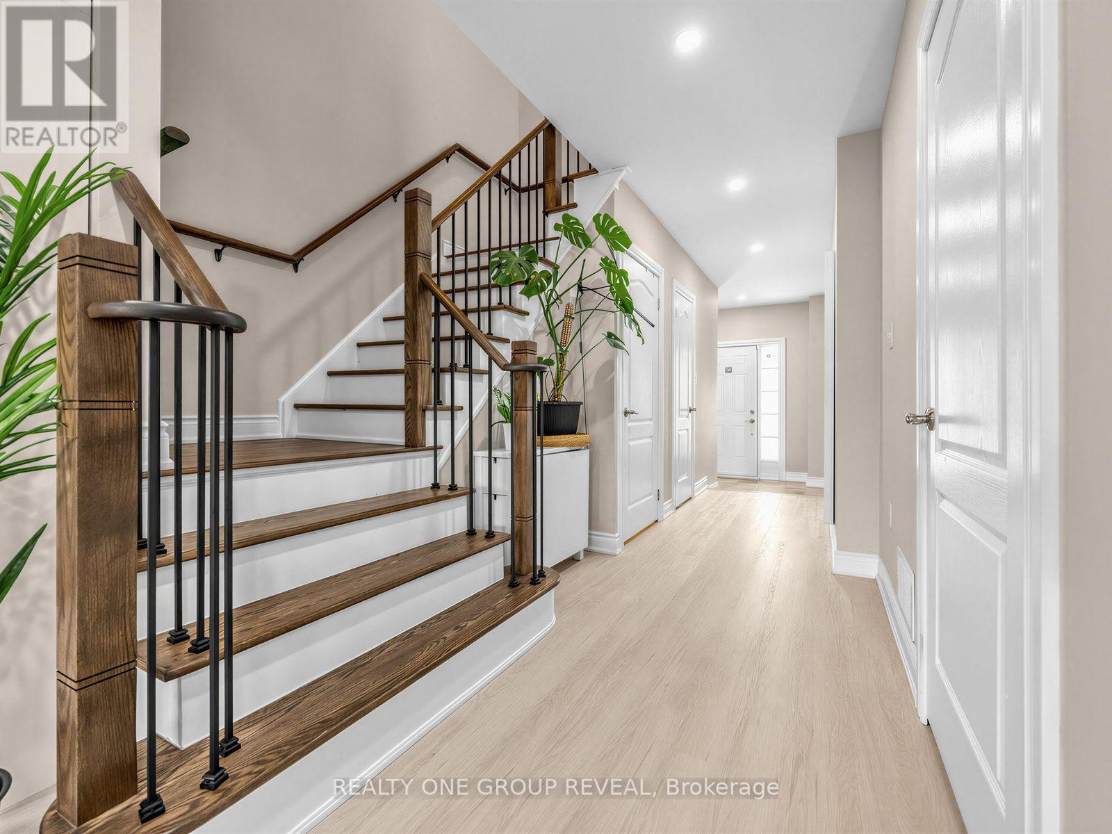 6122 COXSWAIN CRESCENT - 8