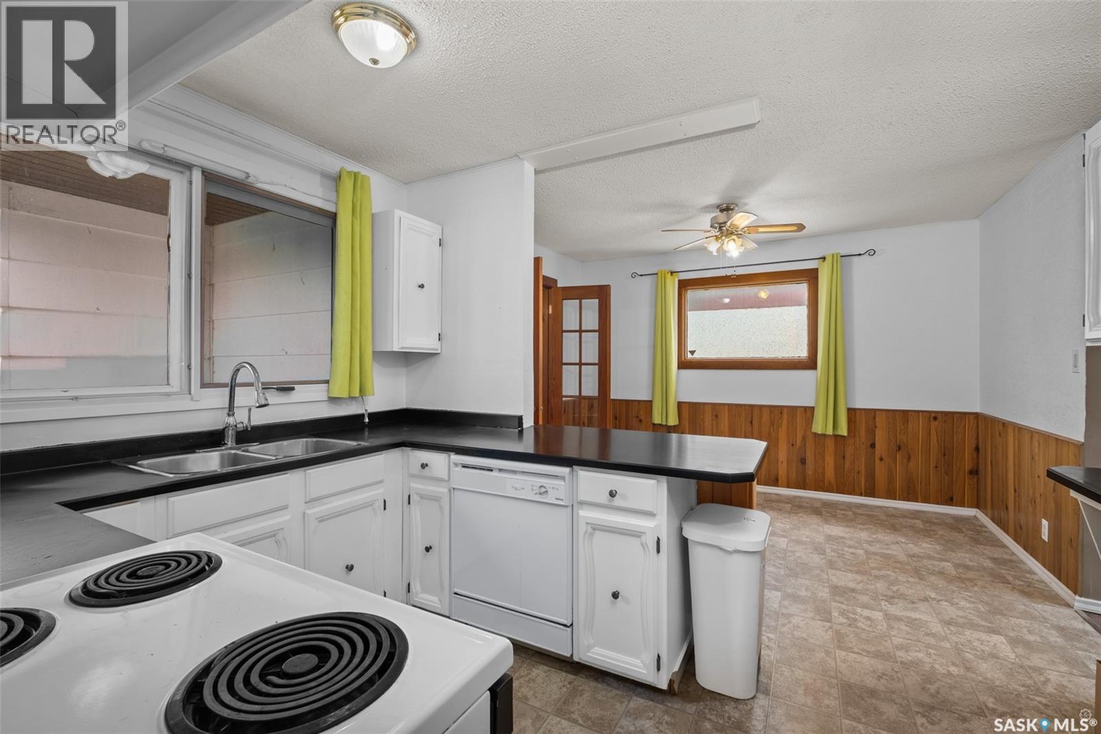 1338 Lacroix CRESCENT - Image 13