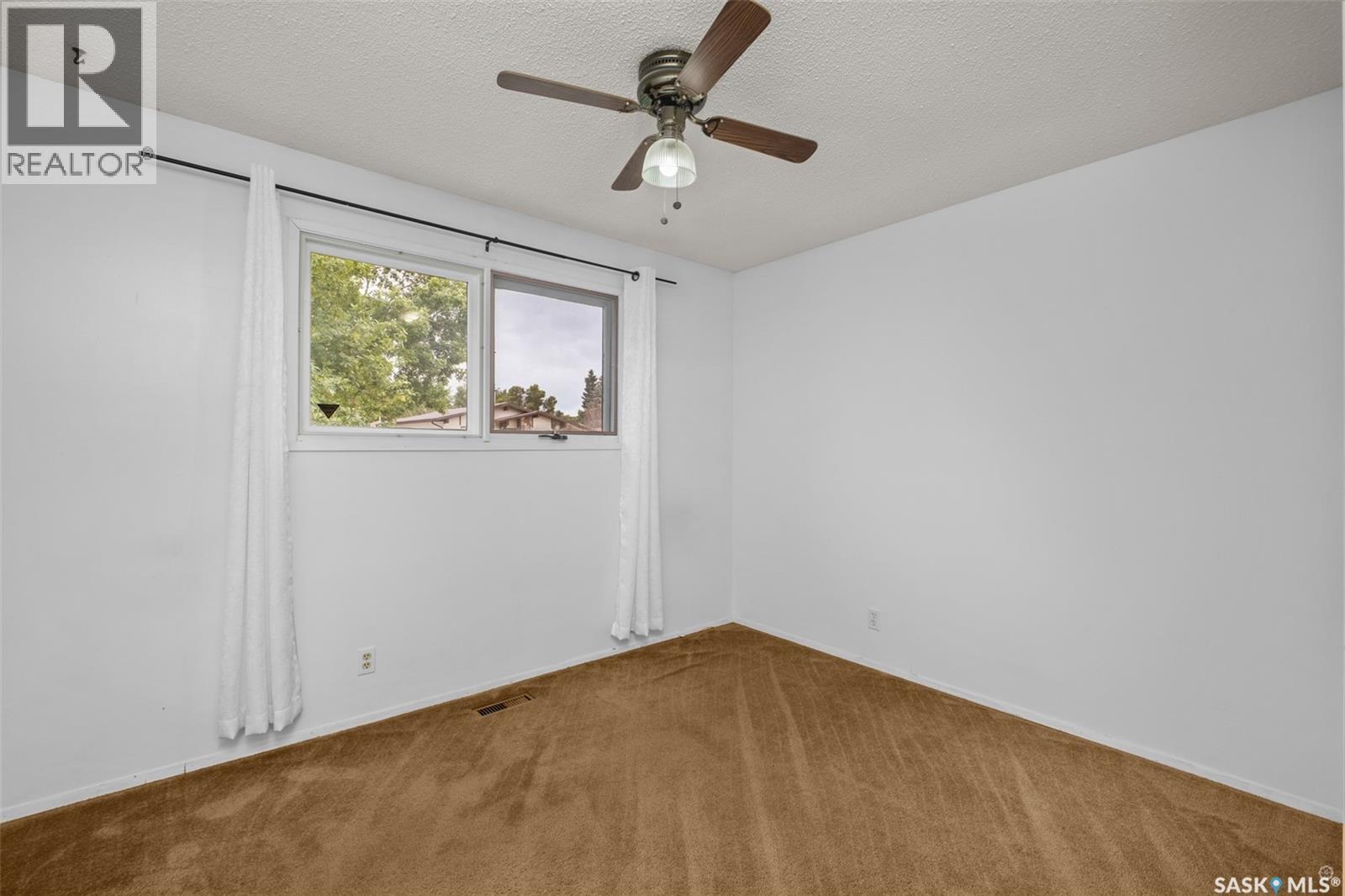 1338 Lacroix CRESCENT - Image 19