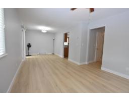 15402 96a Avenue, Surrey, BC V3R7H2 Photo 6