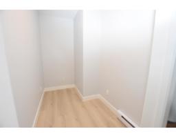 15402 96a Avenue, Surrey, BC V3R7H2 Photo 17