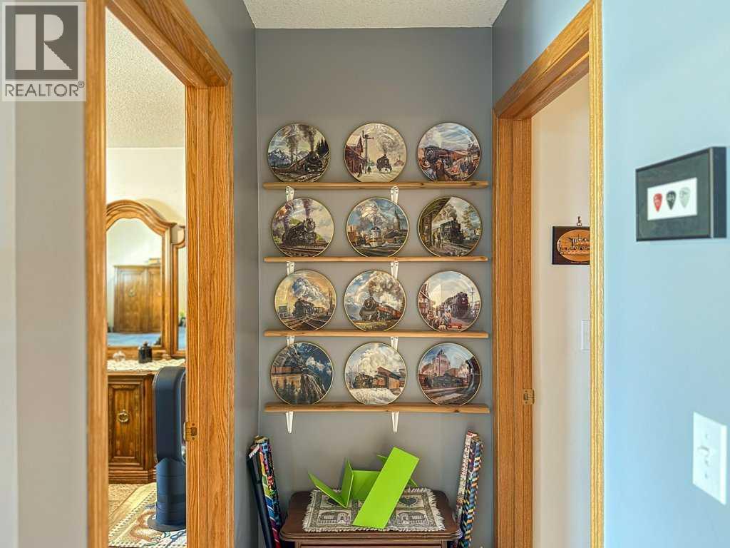 5323 54 Street - Image 12