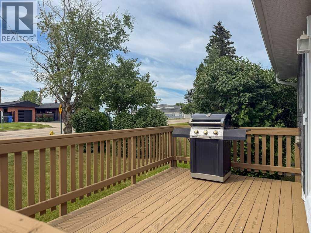 5323 54 Street - 4