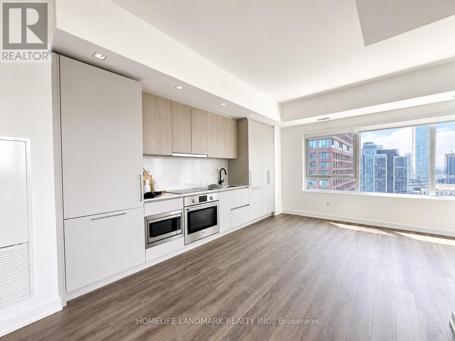 Photo of 609 Sherbourne Street