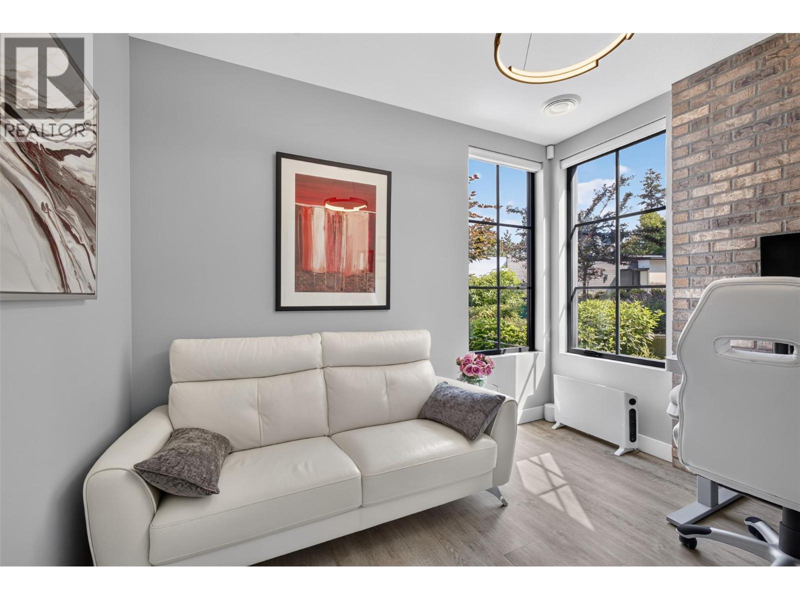  537 Hawes Court, Kelowna
