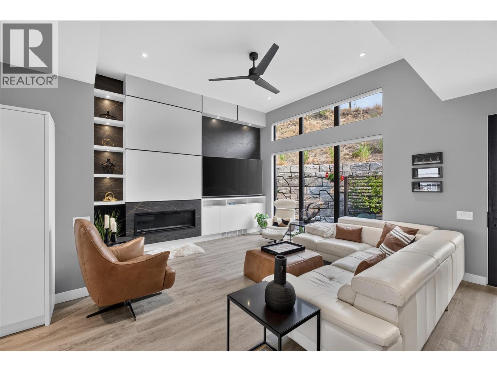  537 Hawes Court, Kelowna