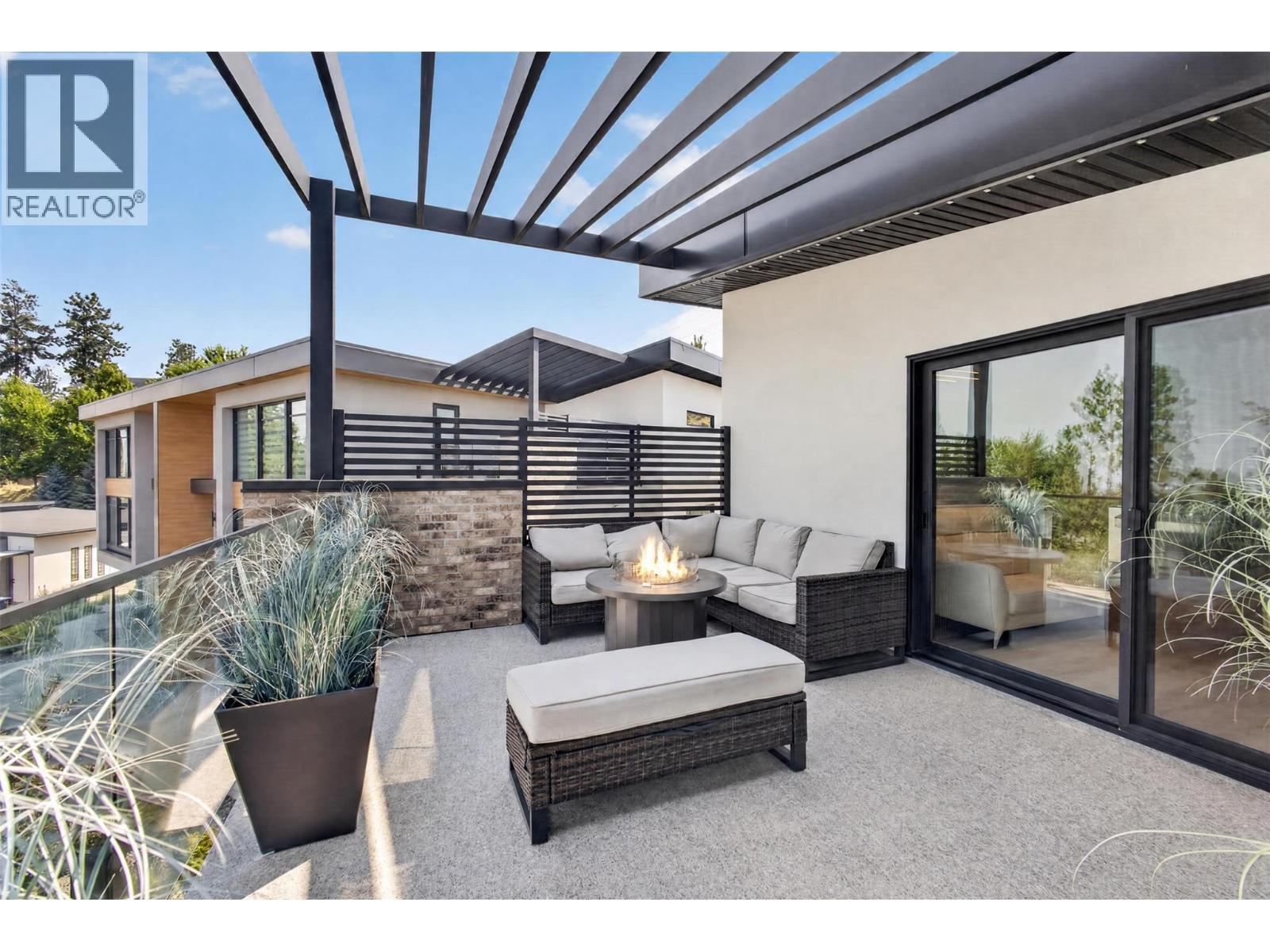  537 Hawes Court, Kelowna