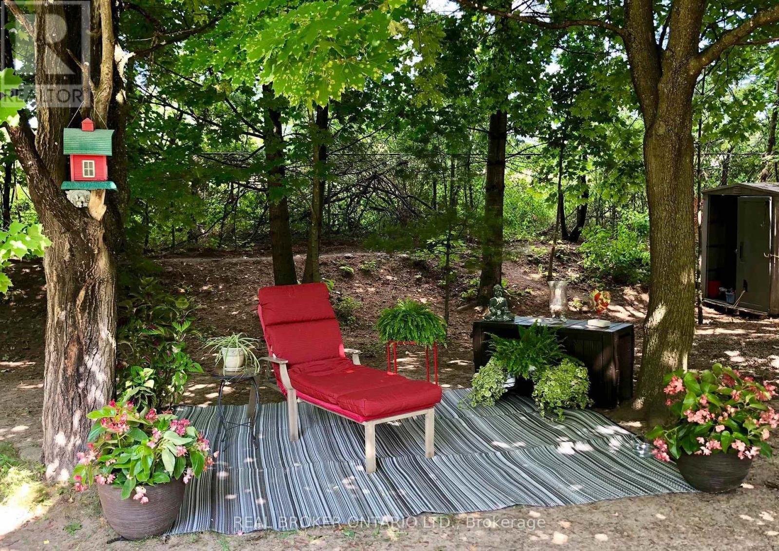 215 MARY ANNE DRIVE - Image 20