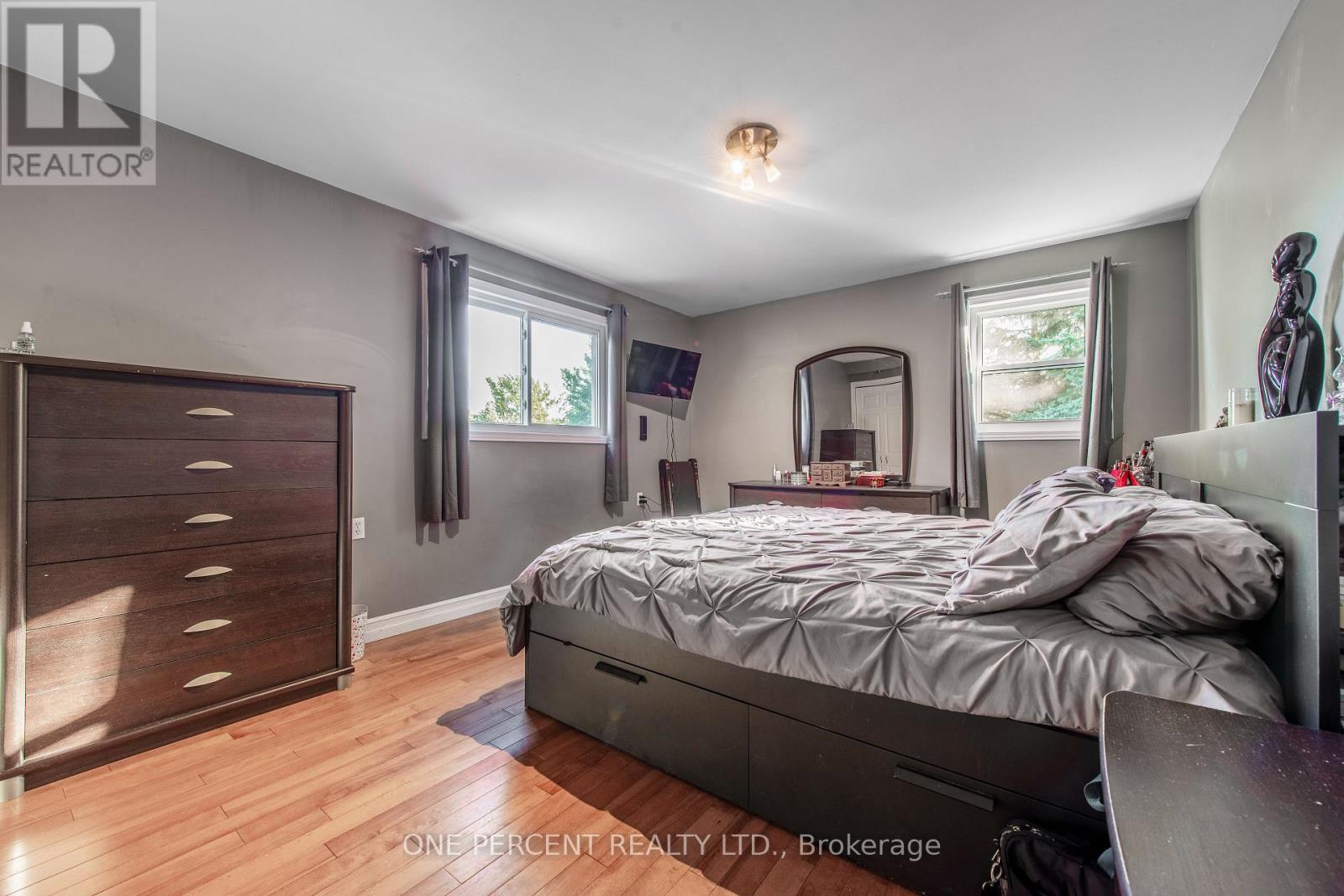10 CAMPBELL ROAD - 14
