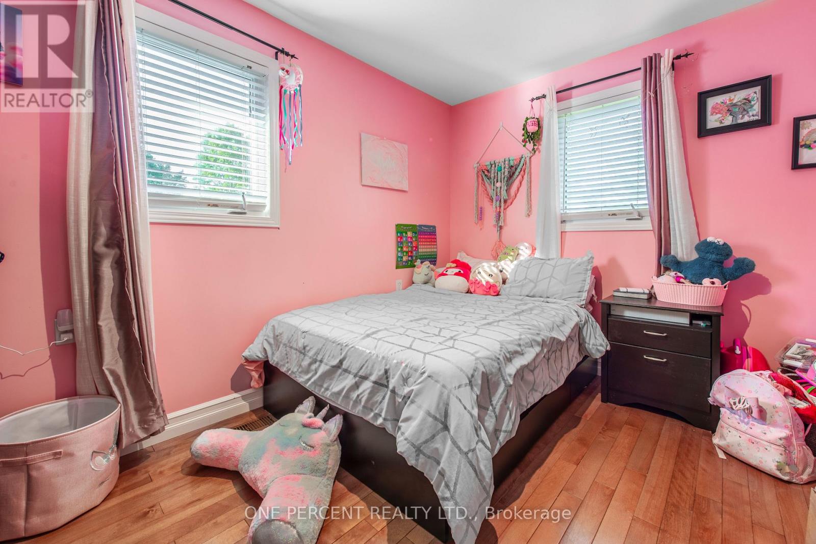 10 CAMPBELL ROAD - 18