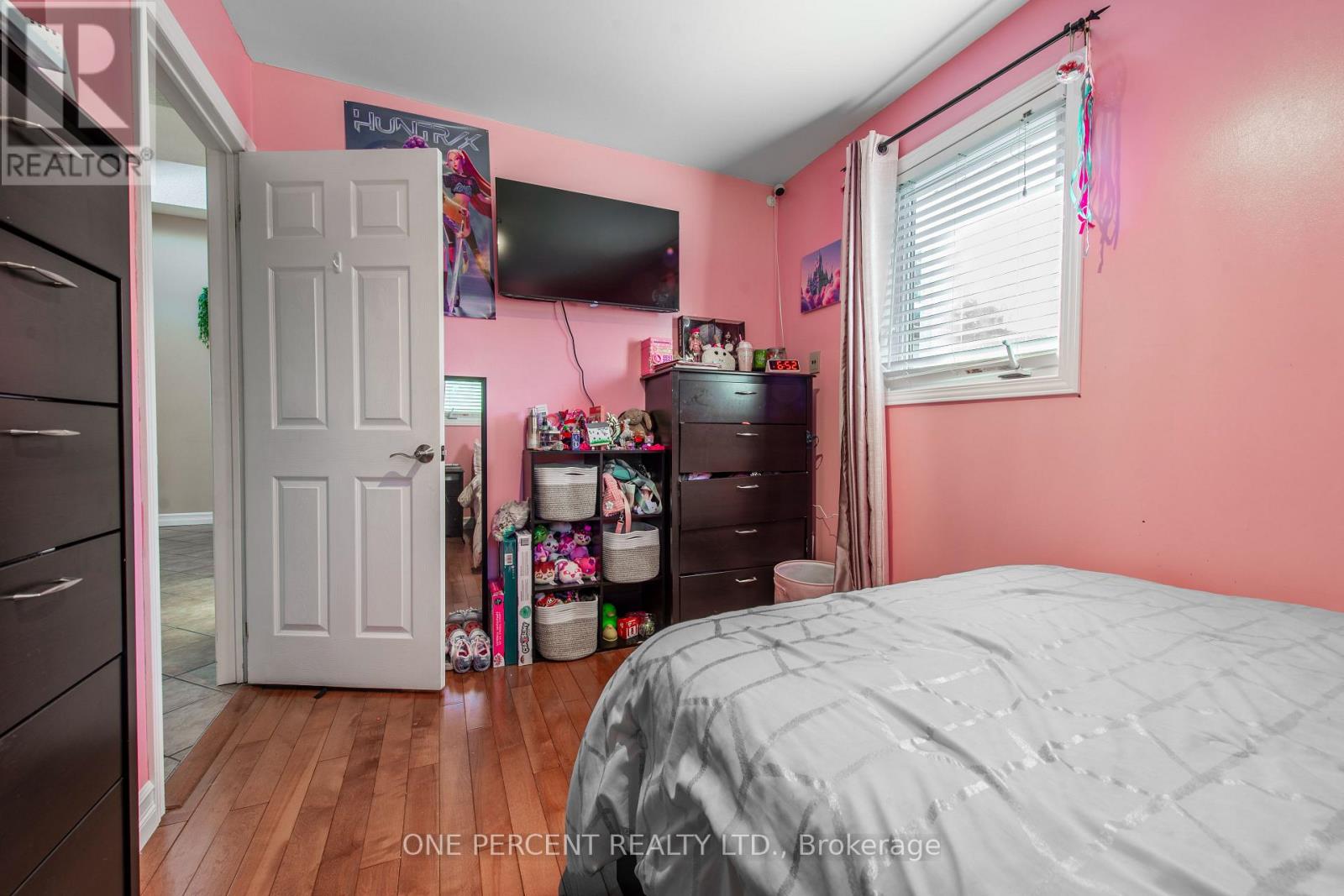 10 CAMPBELL ROAD - 19