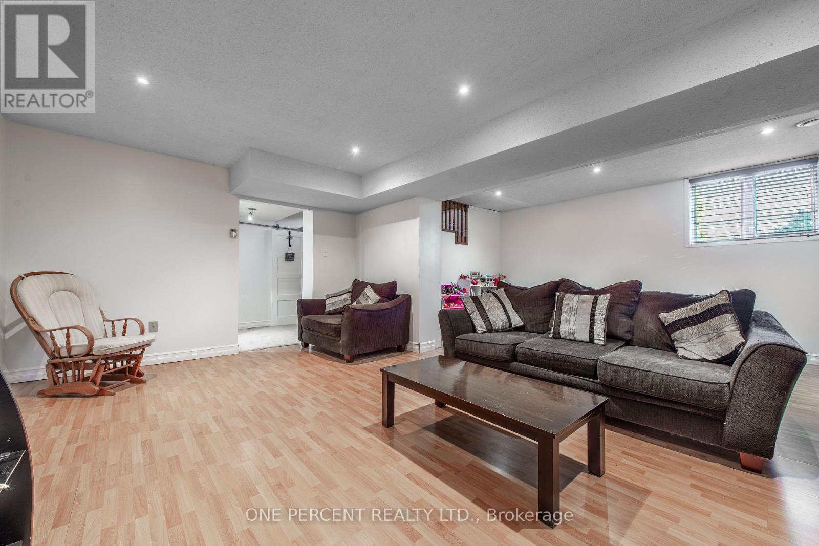 10 CAMPBELL ROAD - 26