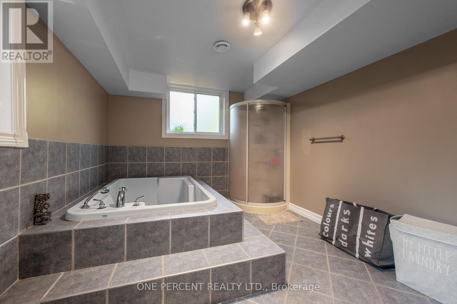 10 CAMPBELL ROAD - 31