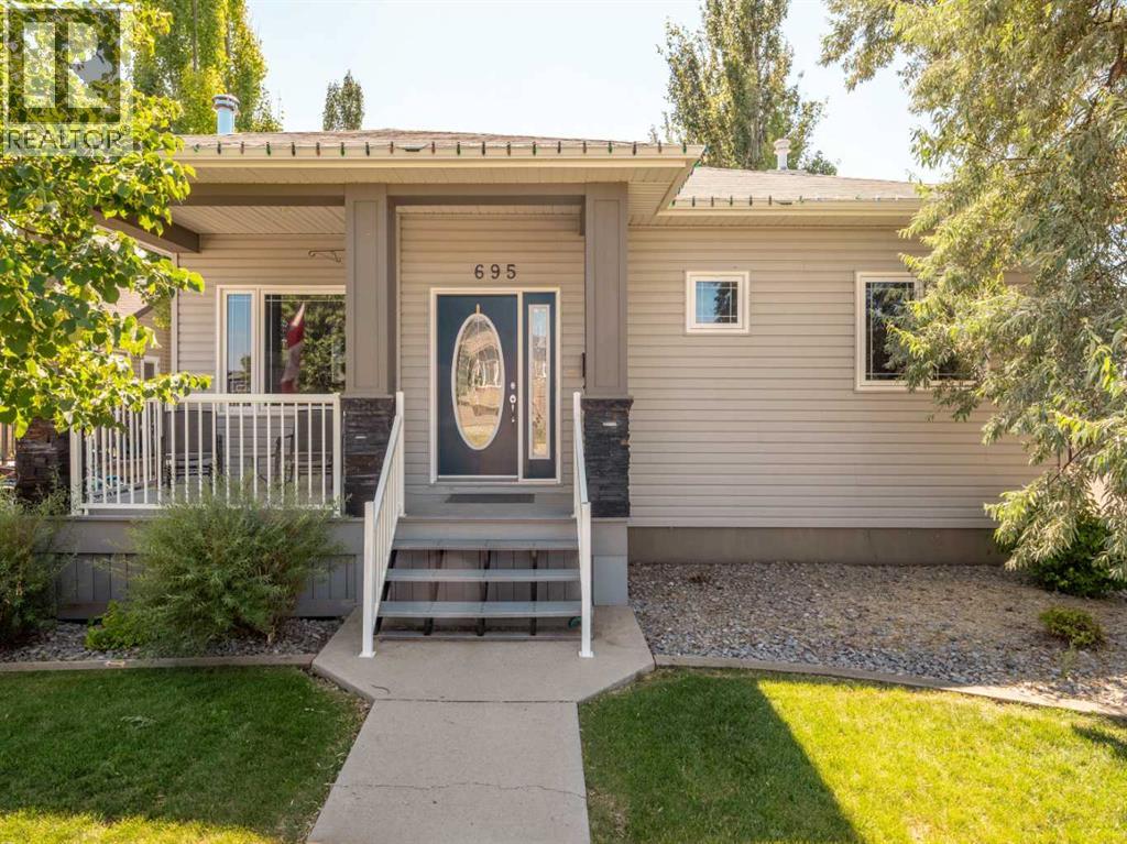 695 Parkside Drive - Image 4