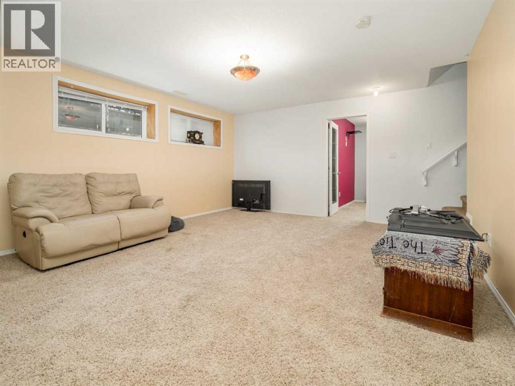 695 Parkside Drive - Image 37