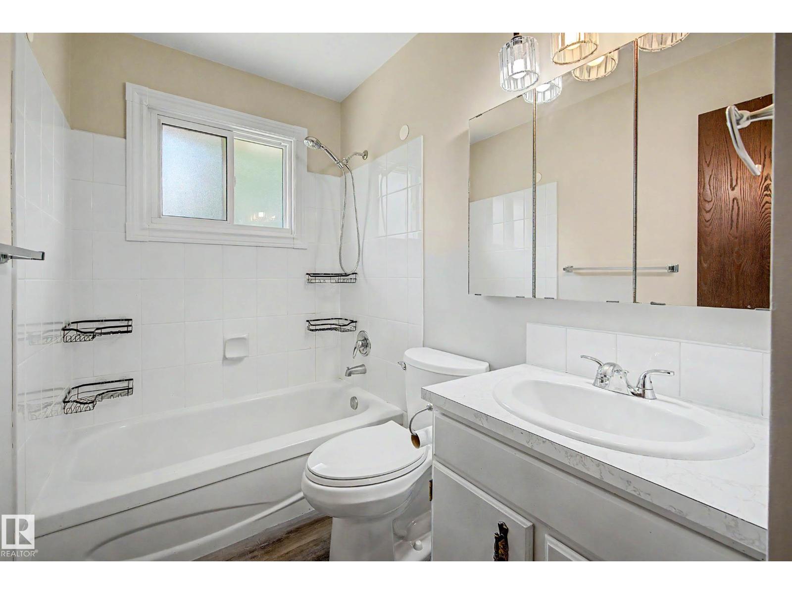 2911 83 Street NW - Photo 23
