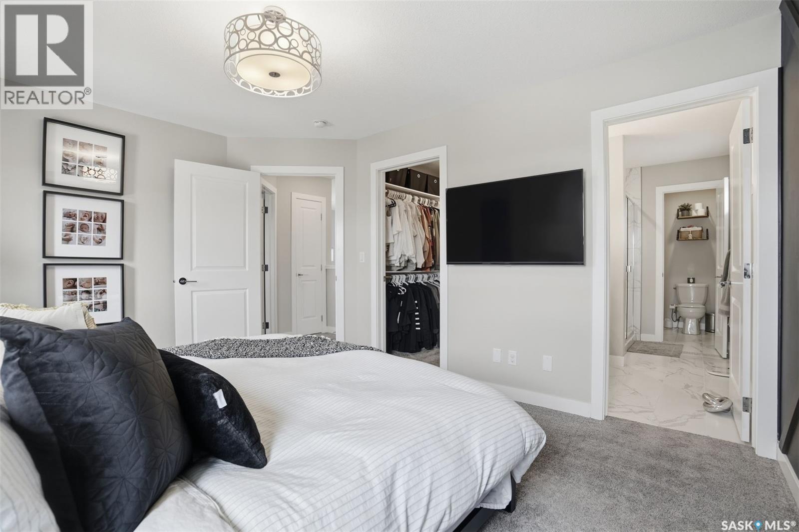 387 Underhill BEND - Image 33