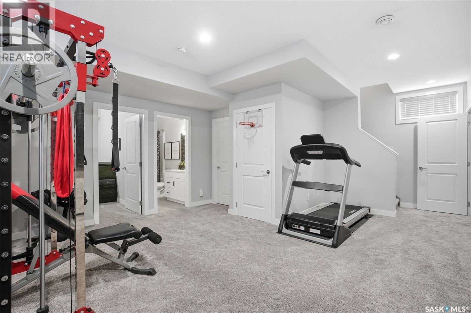 387 Underhill BEND - Image 42