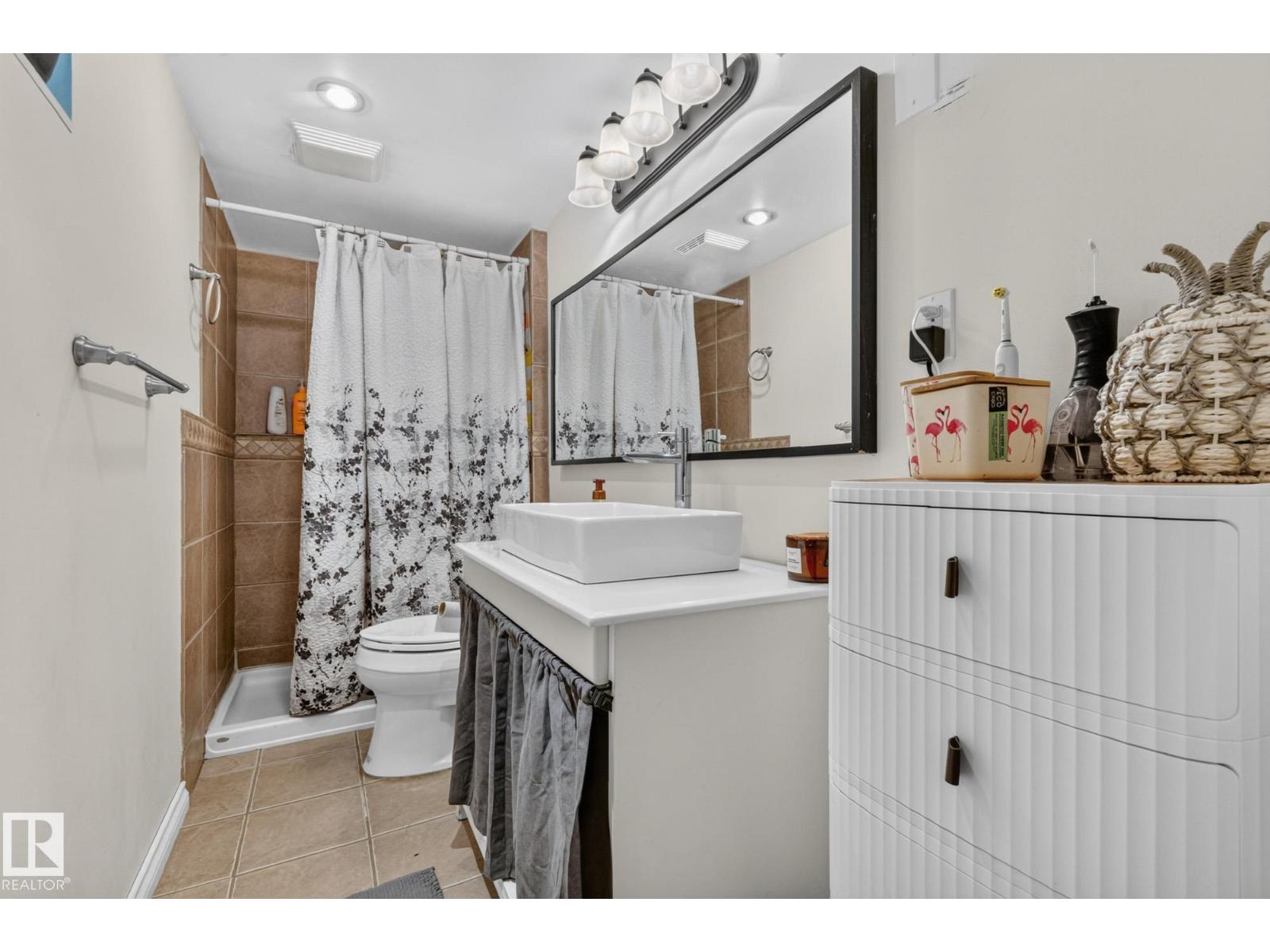 5307 104 Avenue NW - Photo 22