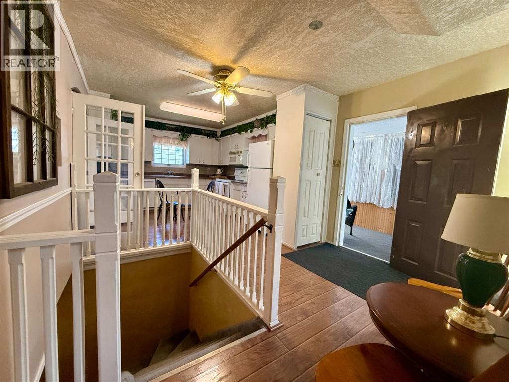 1037 4 Avenue - Image 16